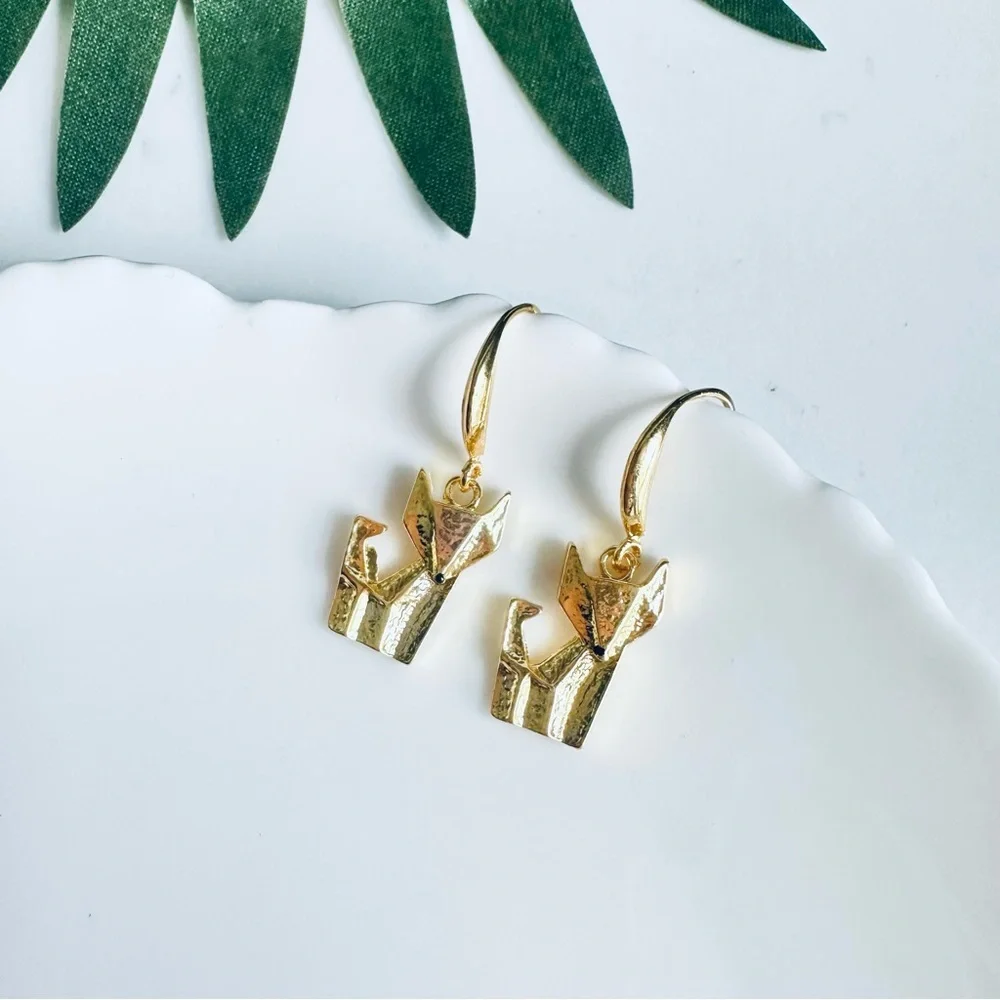 2/$30🌵 Golden Origami Fox Earrings Dangle Woodland Animal Delicate Jewelry NEW - Picture 5 of 7